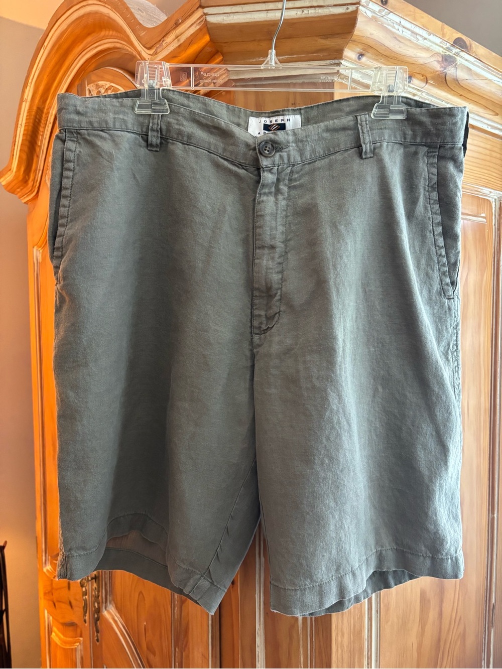 Joseph Abboud Men’s Linen Shorts – Size 38